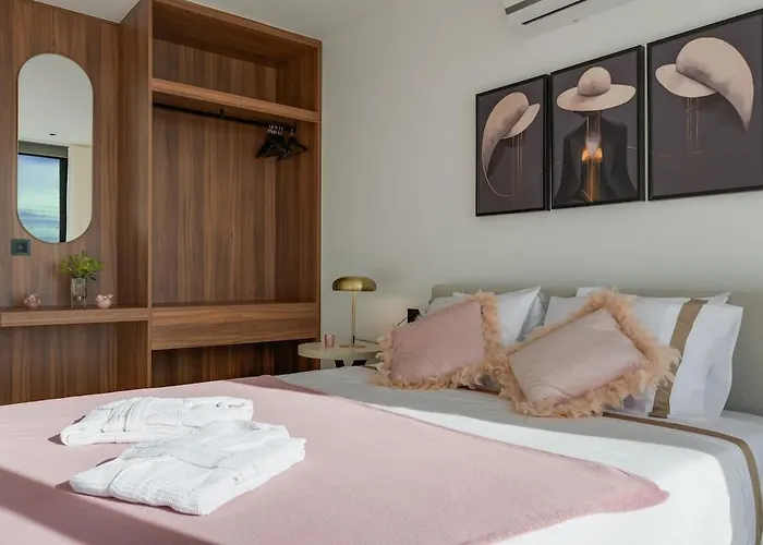 Bhf Residences Luxe Family Villa