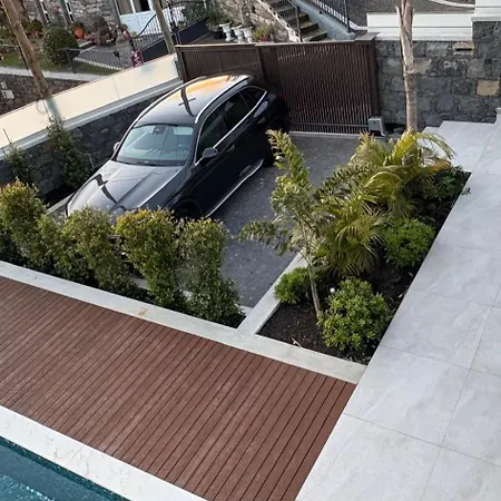 Bhf Residences Luxe Family